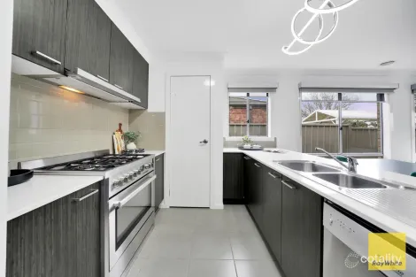 Property photo of 25 Stonehill Drive Maddingley VIC 3340