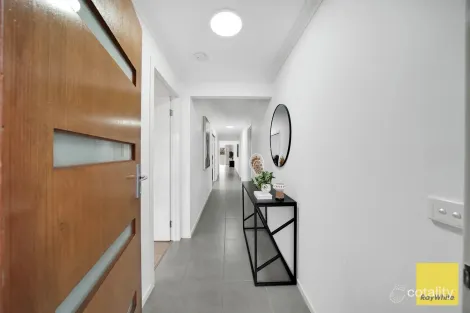Property photo of 25 Stonehill Drive Maddingley VIC 3340