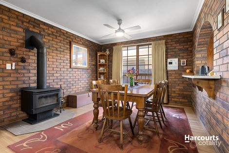 Property photo of 16 Quinn Street Bell Post Hill VIC 3215