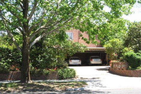 2/1a Rubens Gr, Canterbury, VIC 3126