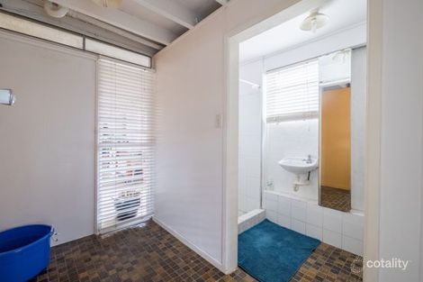 15 Chadford St, Macgregor, QLD 4109