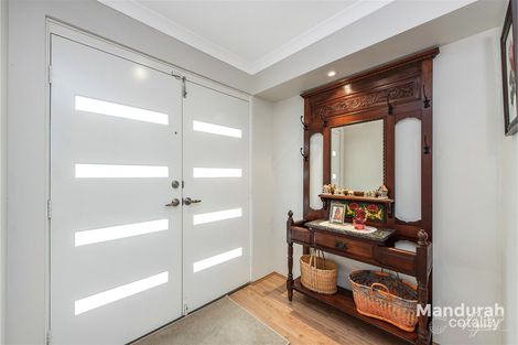 Property photo of 4 Sherwood Link Ravenswood WA 6208