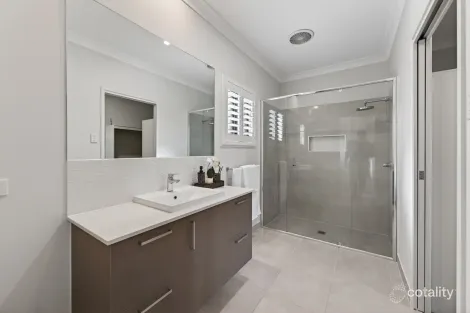 Property photo of 122 Sanctum Boulevard Mount Low QLD 4818