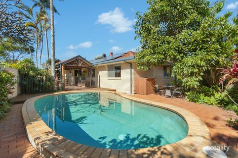 Property photo of 17 Gaye Parade Miami QLD 4220