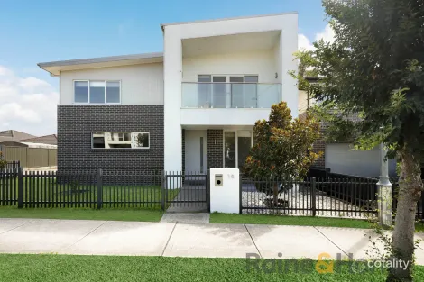 18 Indigo Cres, Denham Court, NSW 2565