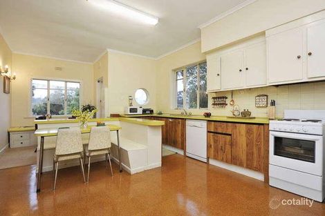 Property photo of 13 Beauview Parade Ivanhoe East VIC 3079