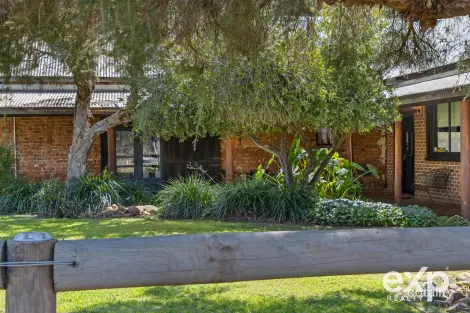 Property photo of 21063 South Western Highway Mullalyup WA 6252