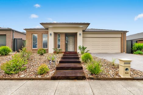 Property photo of 104 Selandra Boulevard Clyde North VIC 3978