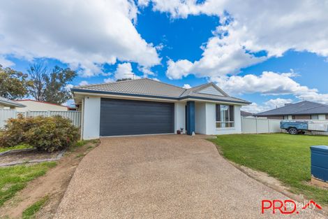 Property photo of 14 Carnegie Place Westdale NSW 2340