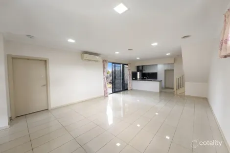 Property photo of 2/5 Mudgee Court Chadstone VIC 3148