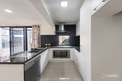 Property photo of 2/5 Mudgee Court Chadstone VIC 3148