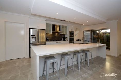 Property photo of 5 Lucindale Road Wollert VIC 3750