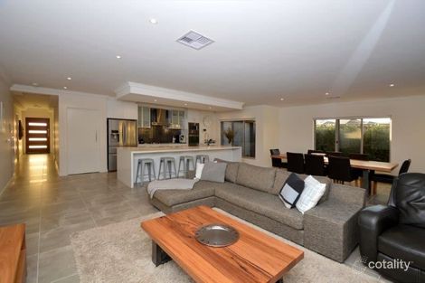 Property photo of 5 Lucindale Road Wollert VIC 3750