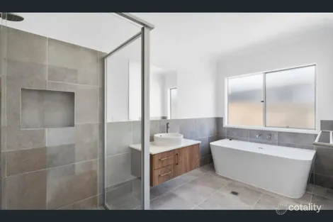 Property photo of 4 Hampstead Road Jimboomba QLD 4280