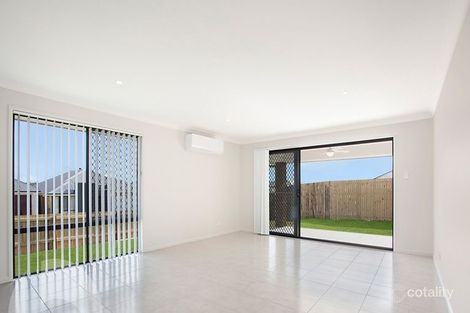 Property photo of 10 Hinton Crescent Mango Hill QLD 4509