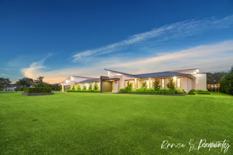 17 Wianamatta Cct, Cattai, NSW 2756