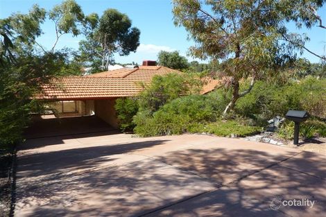 24 Treetop Cir, Canning Vale, WA 6155