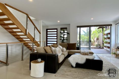 Property photo of 1/26 Orealla Crescent Sunrise Beach QLD 4567