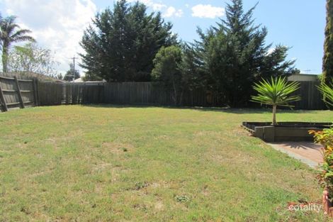 Property photo of 7 Momba Close Kurunjang VIC 3337