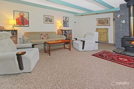 Property photo of 28 Hilmer Avenue Mossy Point NSW 2537