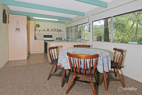 Property photo of 28 Hilmer Avenue Mossy Point NSW 2537