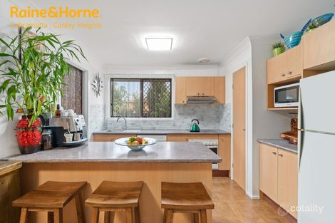 Property photo of 12 Lindum Place St Johns Park NSW 2176