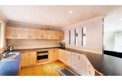 Property photo of 8 Fremantle Place Yarrawarrah NSW 2233