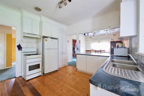 Property photo of 28 Gladstone Road Dandenong VIC 3175