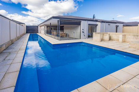Property photo of 6 Stuttgart Avenue Hocking WA 6065