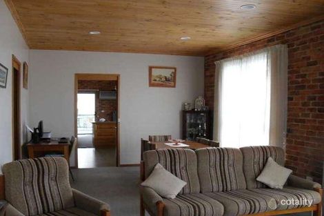 Property photo of 3 The Pavilion Tumut NSW 2720