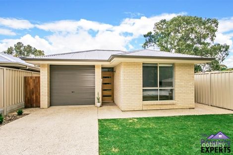 Property photo of 58 Sunnymeade Drive Aberfoyle Park SA 5159