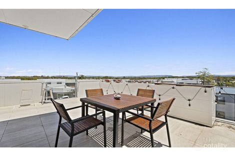 Property photo of 1/77 Minnie Street Southport QLD 4215