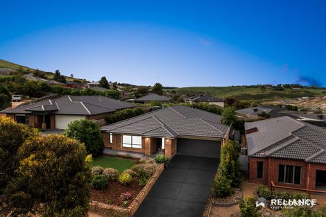 Property photo of 10 Saltash Court Sunbury VIC 3429