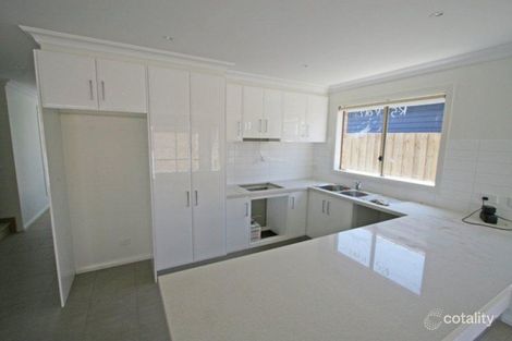 Property photo of 1/16 Thomas Street Pakenham VIC 3810