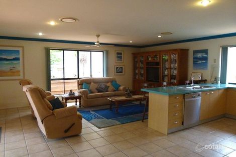 Property photo of 11 Nottinghill Gate Drive Arundel QLD 4214