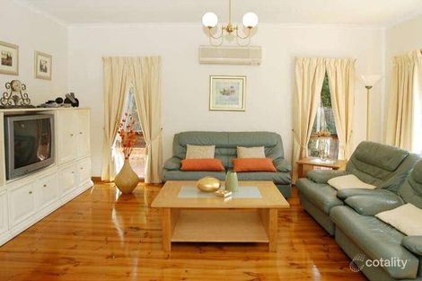 Property photo of 9 Page Court Mulgrave VIC 3170