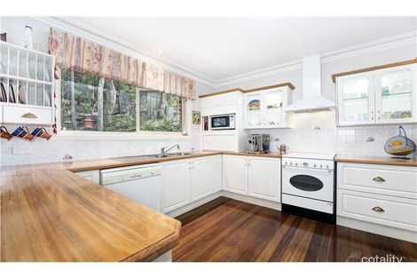 Property photo of 40 Lindeman Close Eleebana NSW 2282