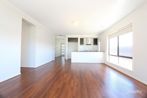 Property photo of 19 Abbeygate Drive Werribee VIC 3030