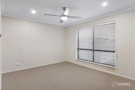 Property photo of 11 Sunset Drive Glenvale QLD 4350