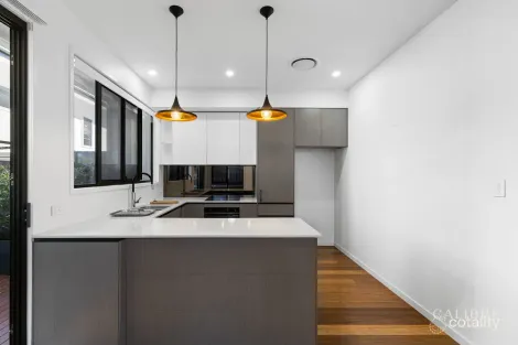 Property photo of 1/118 Pembroke Street Carina QLD 4152