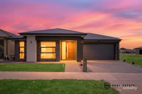 22 Montenegro Cres, Mount Duneed, VIC 3217