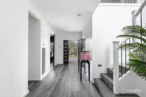 Property photo of 30 Kororoit Approach Caroline Springs VIC 3023