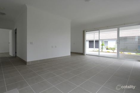 Property photo of 5 Settlement Drive Wadalba NSW 2259