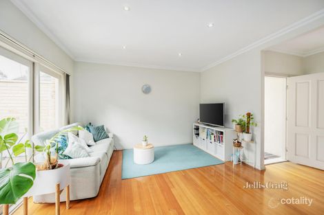 Property photo of 2/32 Forster Road Mount Waverley VIC 3149