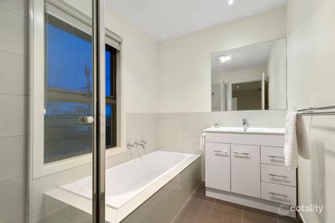 Property photo of 5 Kenmare Street Watsonia VIC 3087