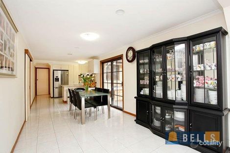 Property photo of 43 Shakespeare Drive Delahey VIC 3037