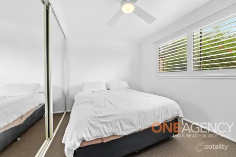 Property photo of 14 Scullin Place Berkeley Vale NSW 2261