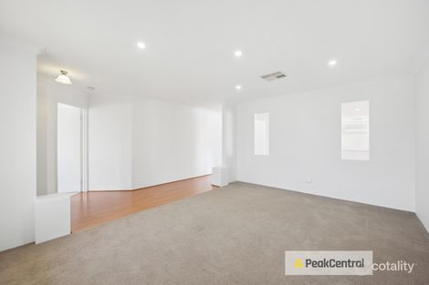 Property photo of 3 Weddell Close Canning Vale WA 6155