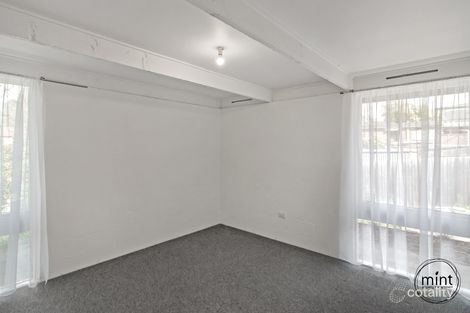 Property photo of 144 St Helena Road Briar Hill VIC 3088