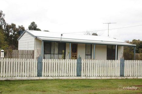Property photo of 2 Bennett Close Lancefield VIC 3435
